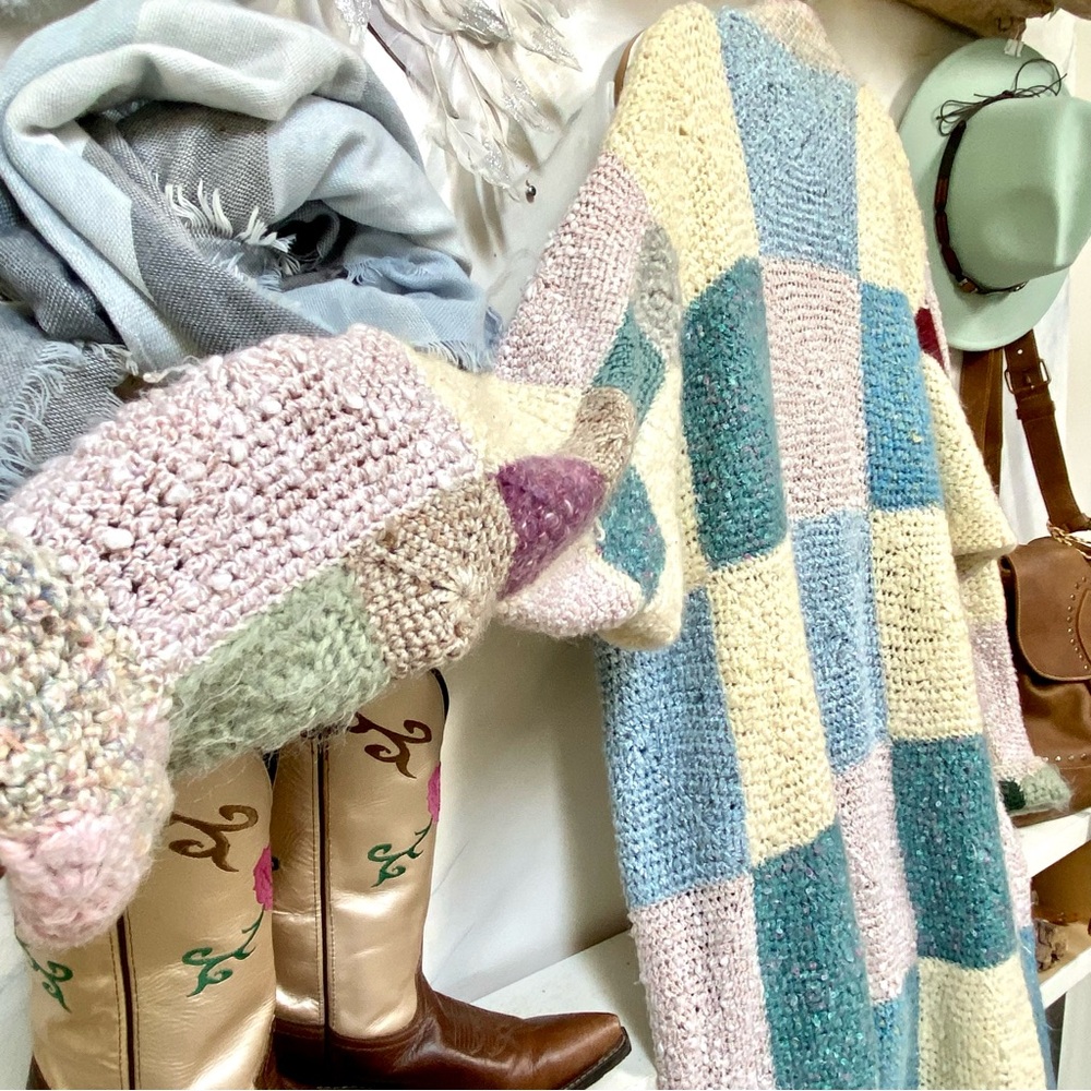 SOLD⭐️Artisan Patchwork Duster boho wool jacket sweater hippy granny vibe - Picture 14 of 16